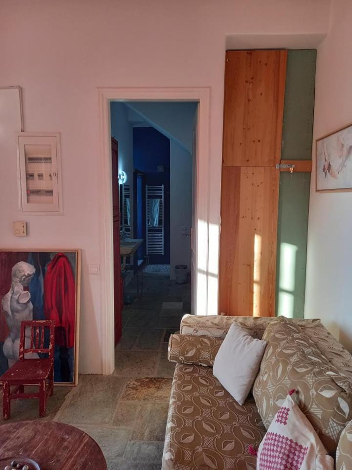 Arthome1 Panormos  Luaran gambar