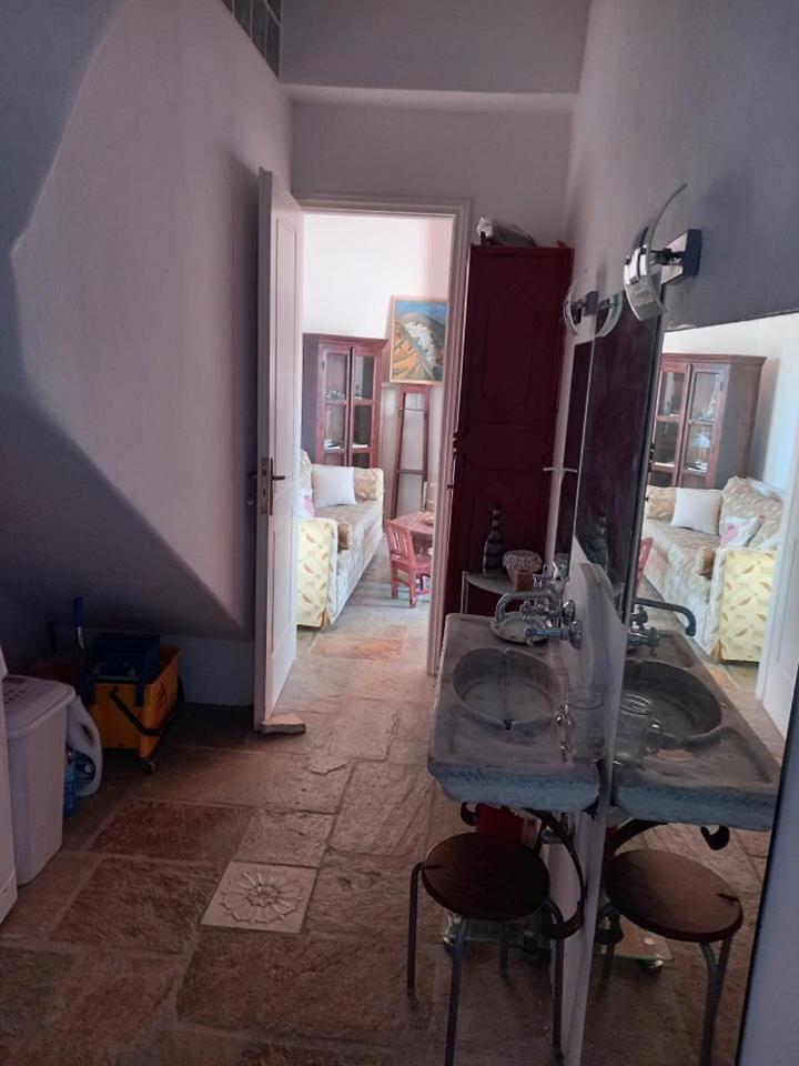 Arthome1 Panormos  Luaran gambar