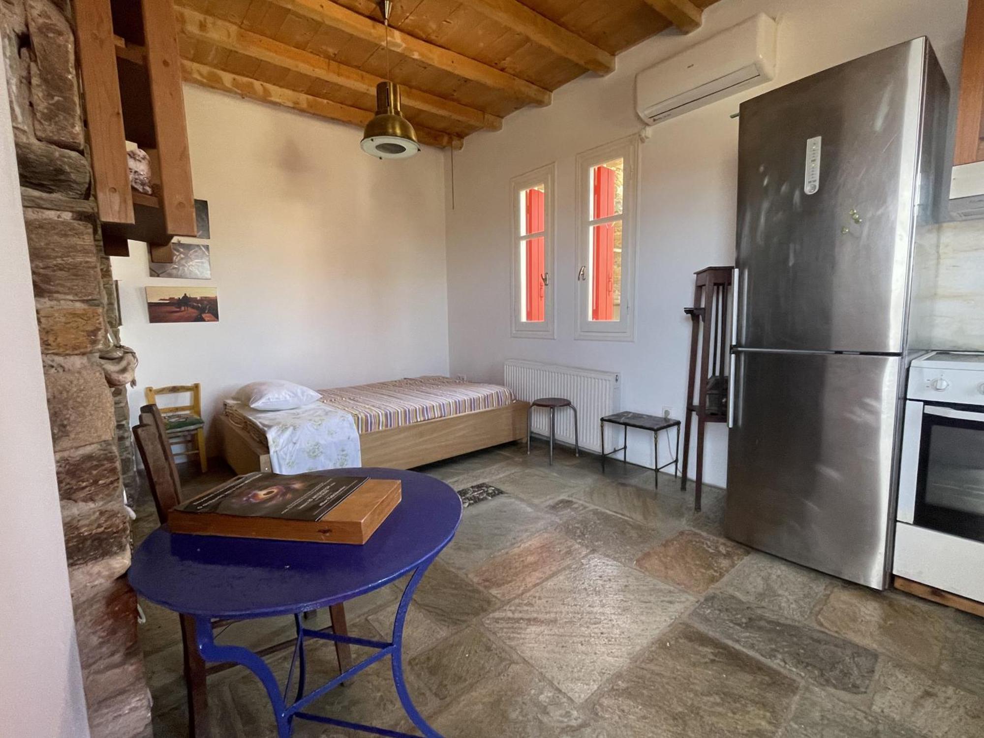Arthome1 Panormos  Bilik gambar